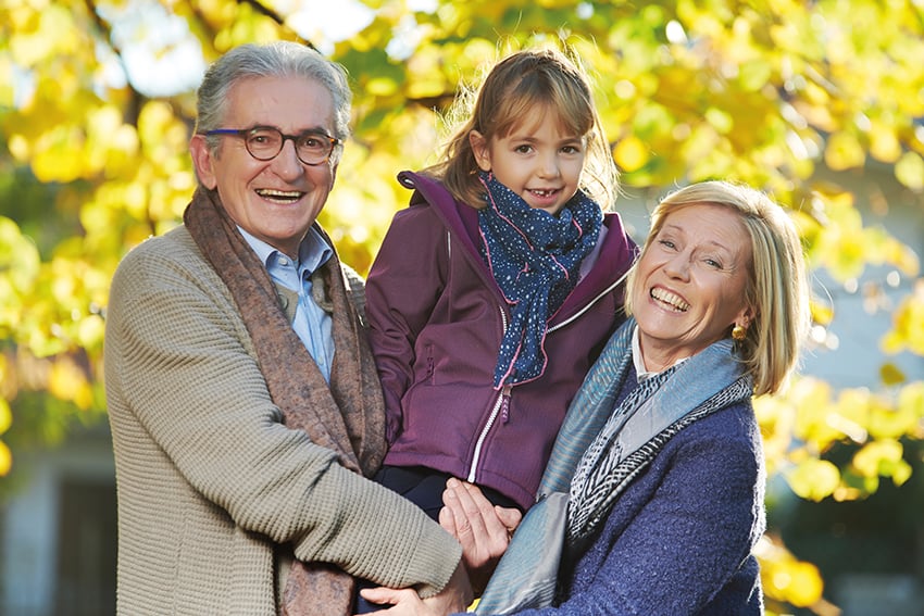 Handicare_2000_family_and_grand_child_LR